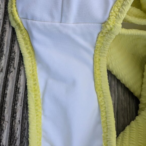 Hurley Swimsuit One Piece Yellow Ribbed - Picture 7 of 7